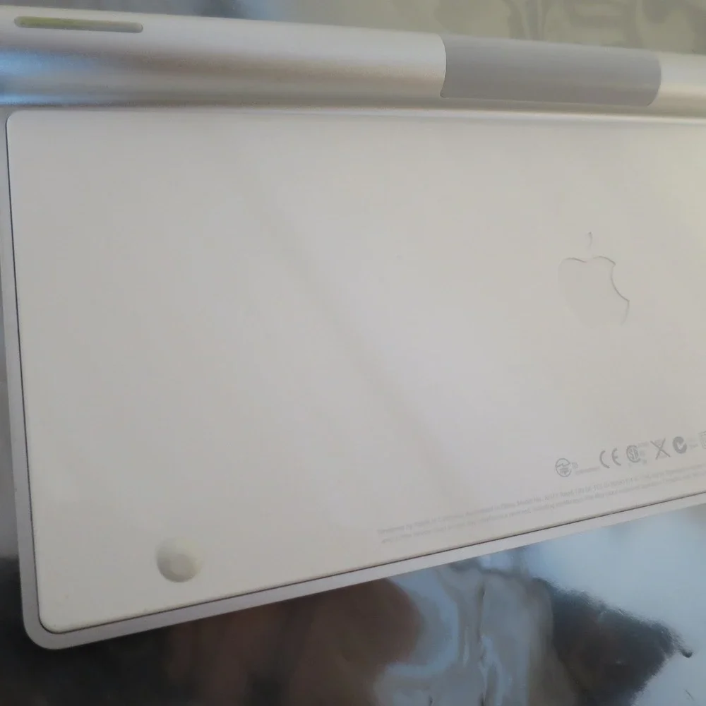 GENUINE Apple Wireless Keyboard A1314 Bluetooth Aluminum Keyboard Tested Working